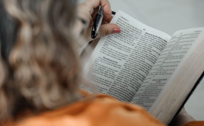 read Bible online